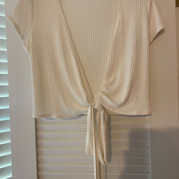 Reformation Top - Picture 2 of 4